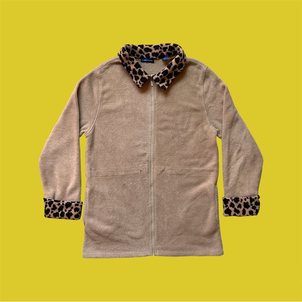 Vintage fleece coat with leopard print trim
